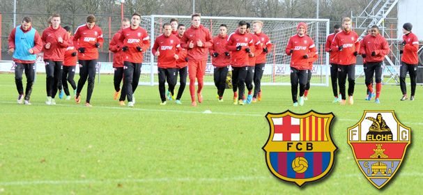 Selectie FC Twente op weg naar Barcelona
