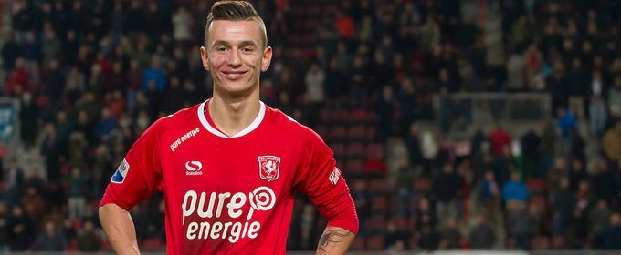 VIDEO: Bersant Celina geniet van hartverwarmende actie supporters