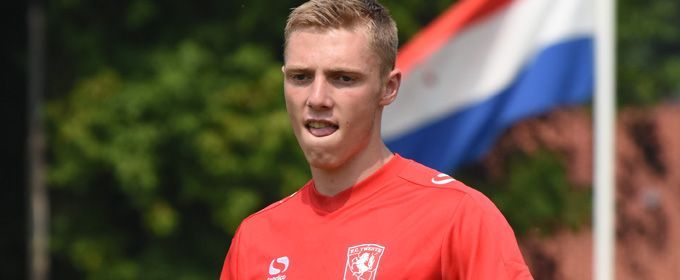 FC Twente verlengt contract van talentvolle middenvelder