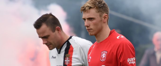 FC Twente ontbindt per direct contract middenvelder