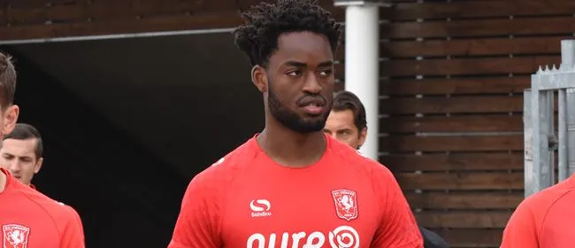 Foto's en Video: Tottenham verdediger Christian Maghoma traint mee bij FC Twente