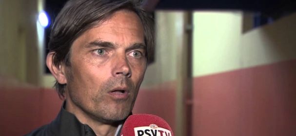 Cocu: "Dominant spelen tegen FC Twente"