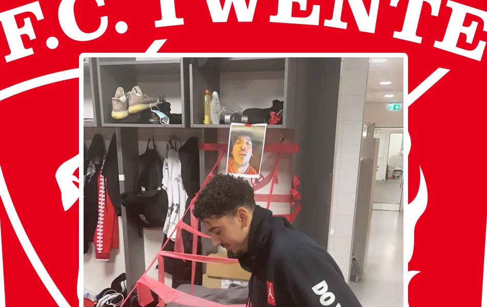 Hilarisch! Spelers nemen verslapen Limnios te grazen