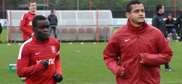 Ajax aast op voormalig back FC Twente