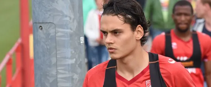 'Ünal in de belangstelling van competitiegenoot Villarreal CF'