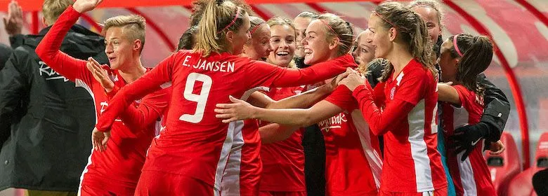 Tukkers maken indruk bij doelpuntenfestijn Oranje Leeuwinnen