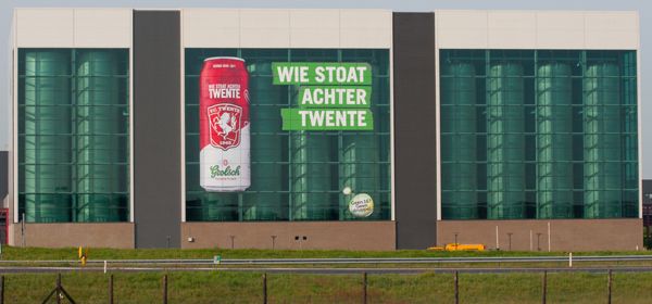 Stersponsor FC Twente in de verkoop
