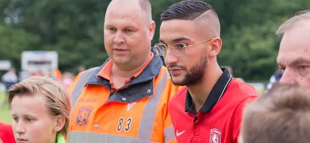 Opstelling voor oefenwedstrijd tegen PAOK Saloniki
