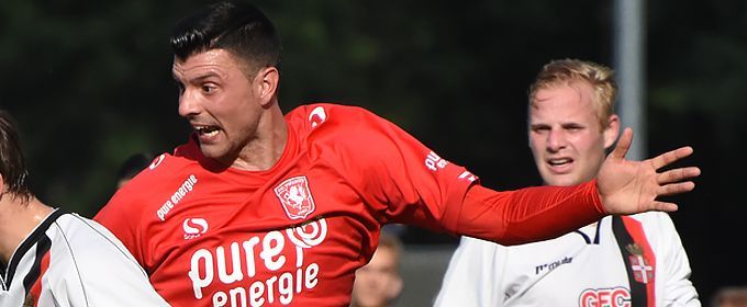 FC Twente bekert verder na overwinning in Sneek
