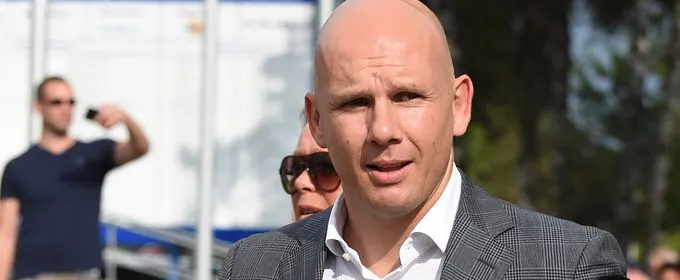 Driessen: "Van Halst verdient ordinair een schop onder de kont"