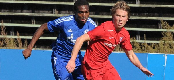 FC Twente breekt contract Van der Lely open