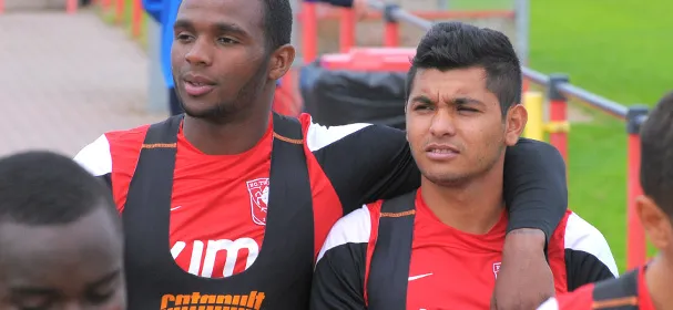 Ongelukkige val voormalig FC Twente-back houdt hem vannacht in Frans ziekenhuis