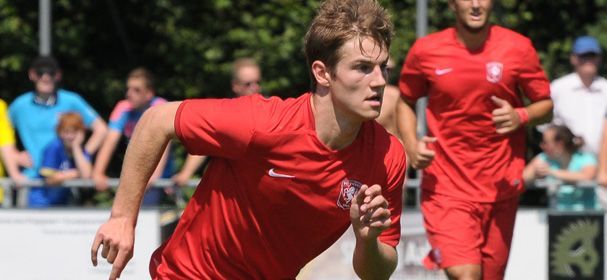 FC Twente wint eerste oefenwedstrijd van EMOS