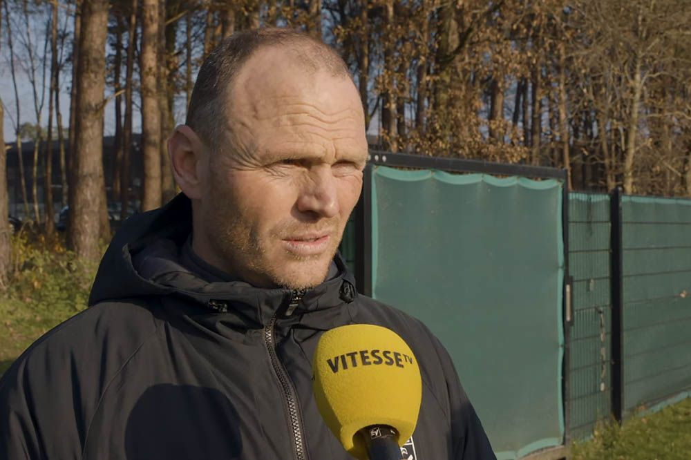 Vitesse-trainer Oosting: "FC Twente is net als ons een voetballende ploeg"