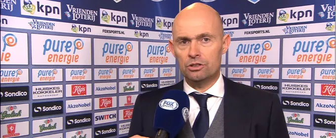 Keizer laakt fysieke spel FC Twente: "Dat krijg je als de ander helemaal niet voor de bal gaat"