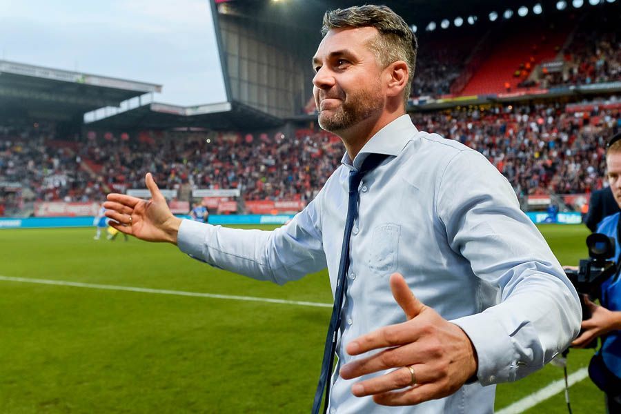 FC Twente maakt het eindelijk eens af: "Weet niet of het een kwestie van vertrouwen is"