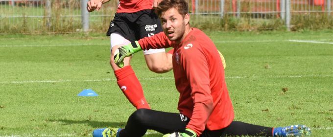 FC Twente-doelman voor de rest van het seizoen uitgeschakeld