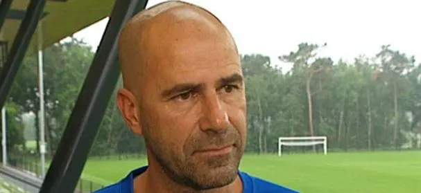 Bosz: "Alle problemen bij die club zie je ook terug op het veld"
