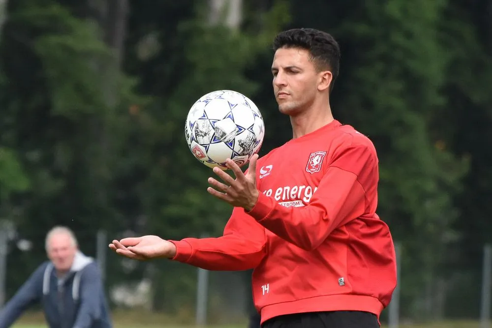 Jong FC Twente met Zekhnini en Aburjania op jacht naar eerste overwinning