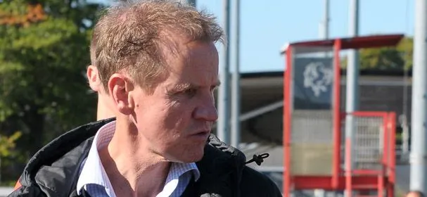 FC Twente reageert geschokt op gokverslaving Kluivert: "Volledig nieuw voor ons"