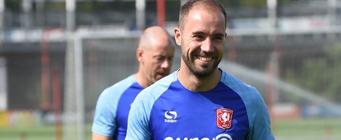 'Leegloop technische staf gaat door: ook Ultee verlaat FC Twente'