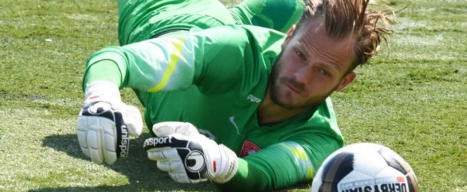 Stevens verovert basisplek bij nieuwe club: "Hij is verder in zijn ontwikkeling"