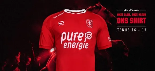 FOTO: Het nieuwe shirt van FC Twente