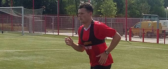 "Ik ben spits bij FC Twente man... Ik ga gewoon in de eredivisie spelen"