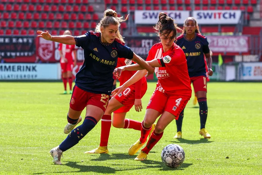 Ajax-speelsters kijken vol vertrouwen uit naar 'eerste finale' in de Veste