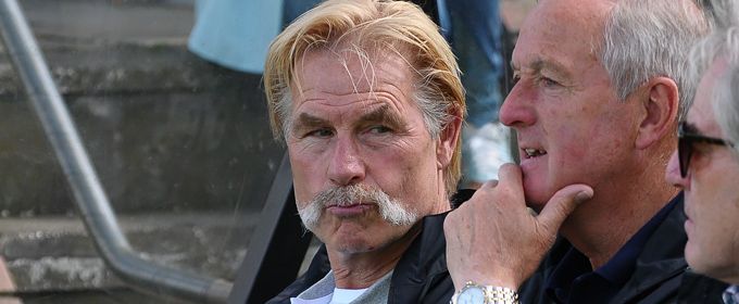 Snellenberg kijkt met argusogen naar spel FC Twente: "Iedereen doet maar wat"