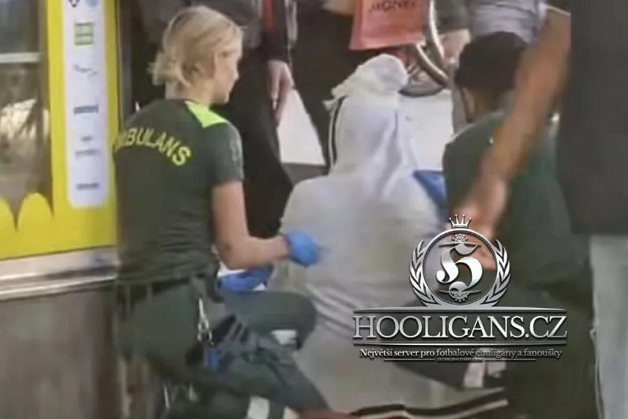 Hammarby-hooligans bezig met klopjacht op Twente-supporters: Blijf in je hotel en hou je schuil