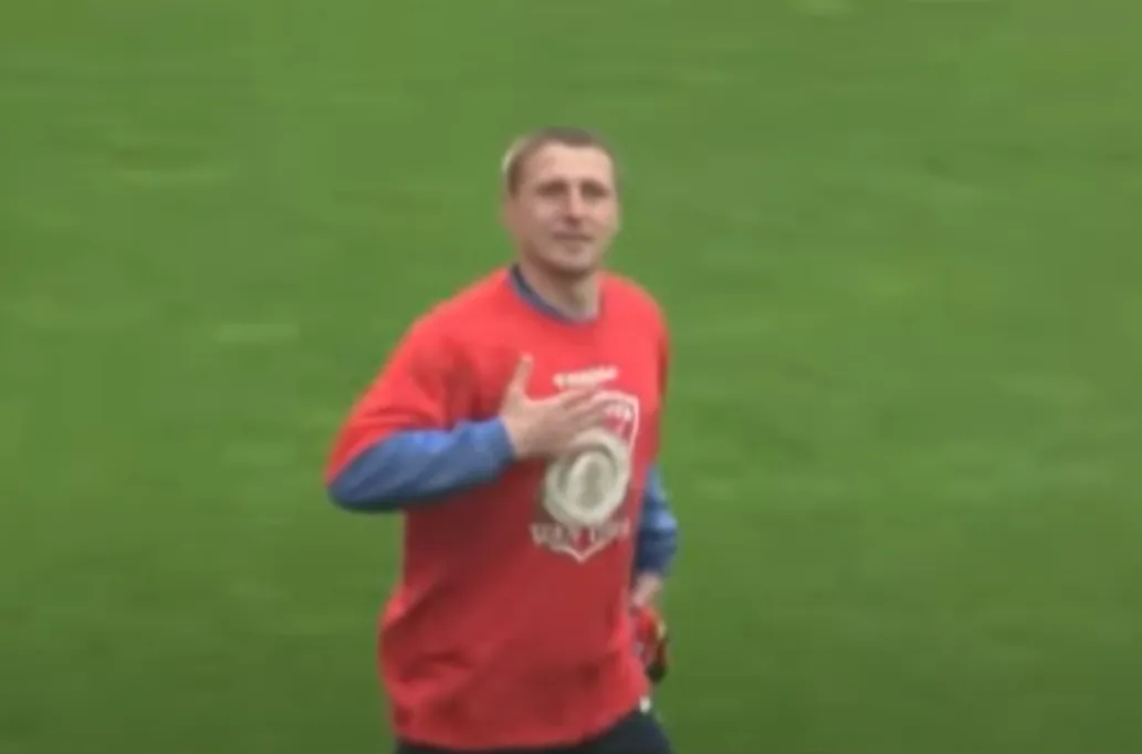 heubach provoceert ajax fans nec ajax 2010