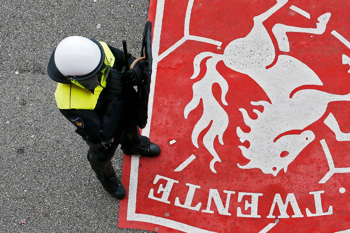 politie mobiele eenheid grolsch veste