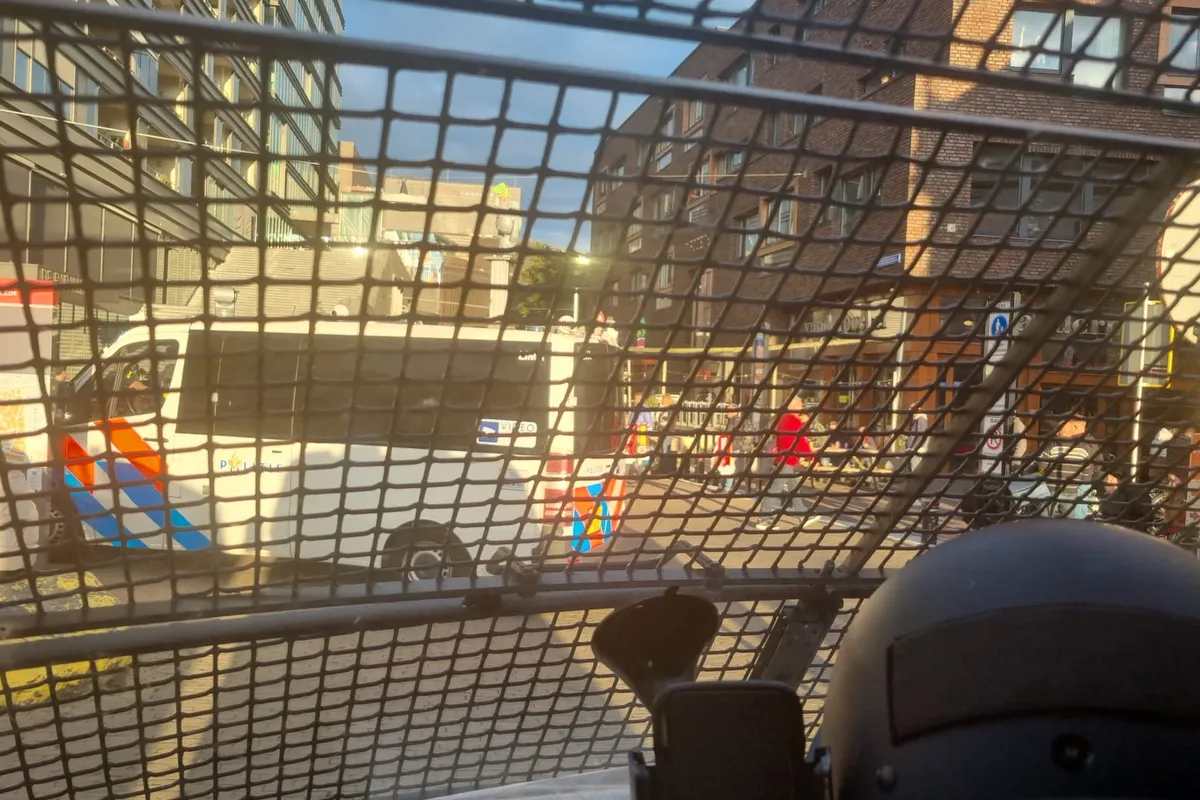 me politie bus enschede rellen 2024