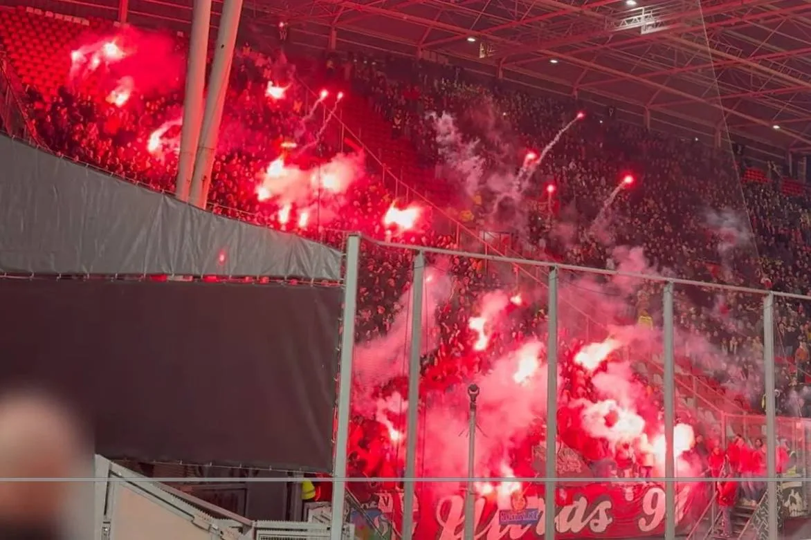 uitvak-pyro-fc-utrecht-twente-ultras-vak-p-2026