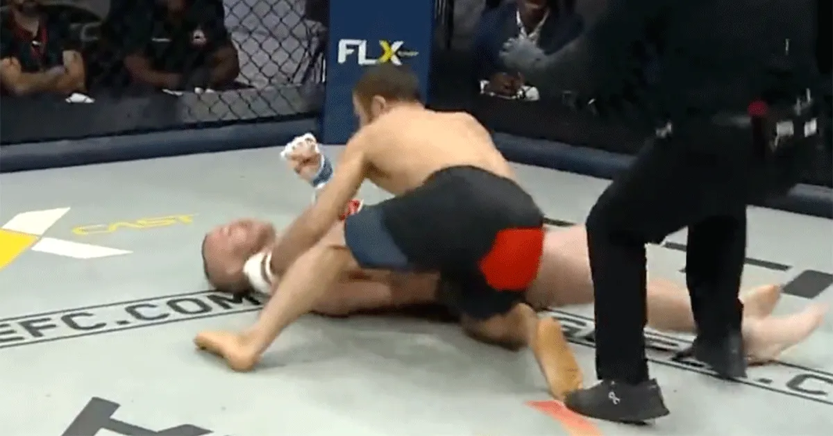 Doodsklap-combi! Kooivechter boekt turbo KO winst (video)