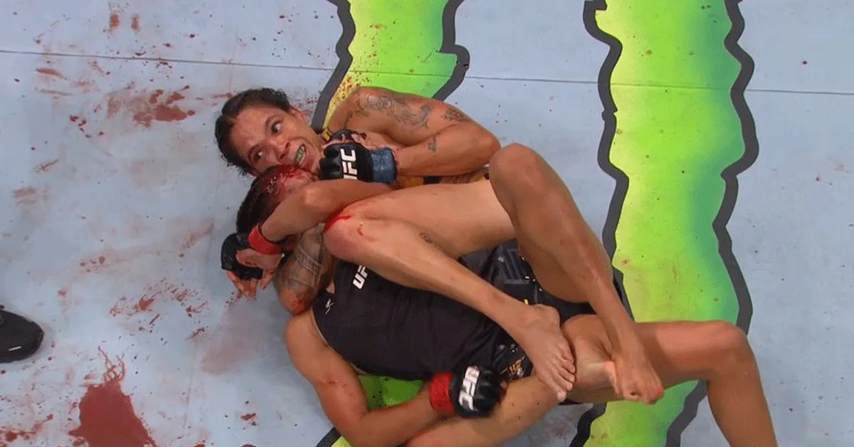 'Overal bloed!' Nunes pakt UFC-titel terug van Peña