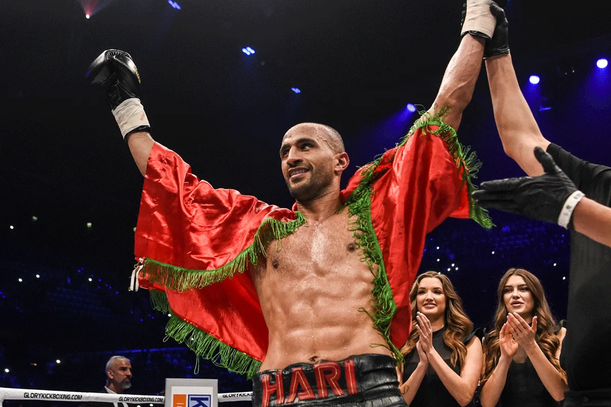 'Badr Hari is nog steeds een beest en voorbeeld voor velen' | video