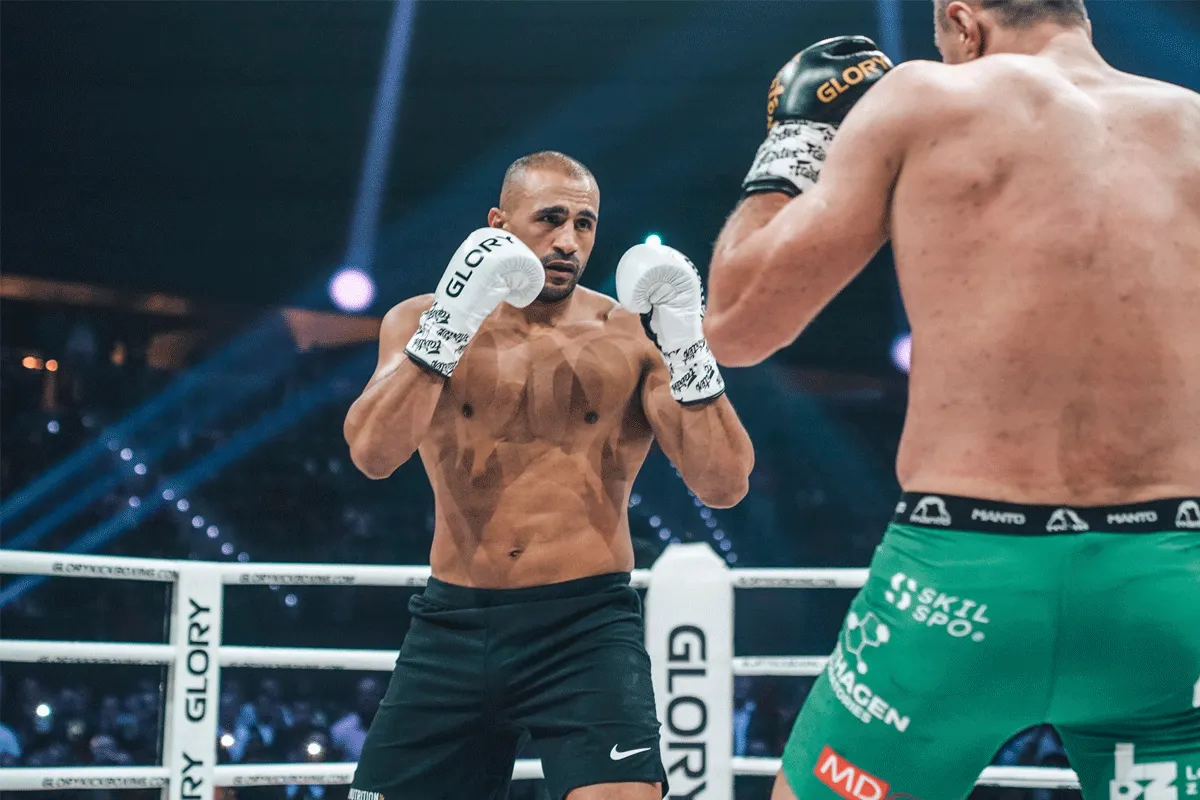 Arek Wrzosek: 'Badr sloeg niet 100% hard' (video)