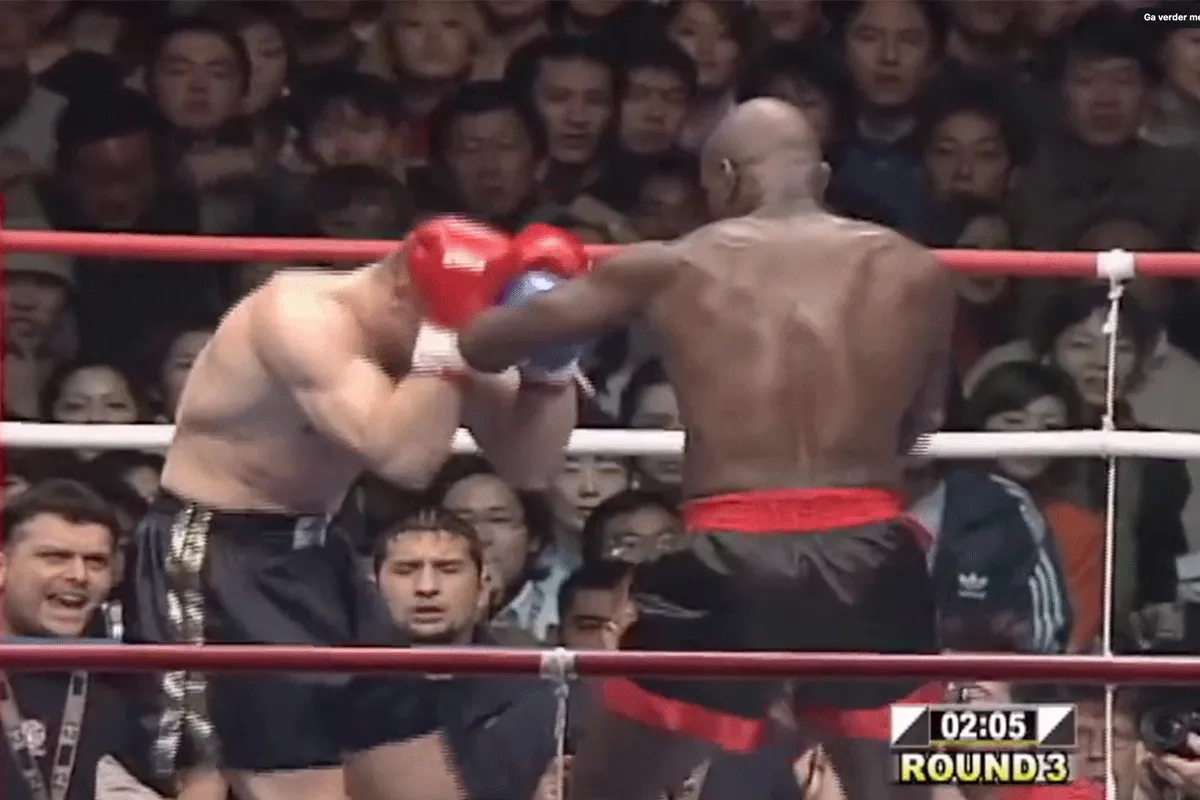 22 Jaar! Zo sloopte Ernesto Hoost zijn rivalen (video)