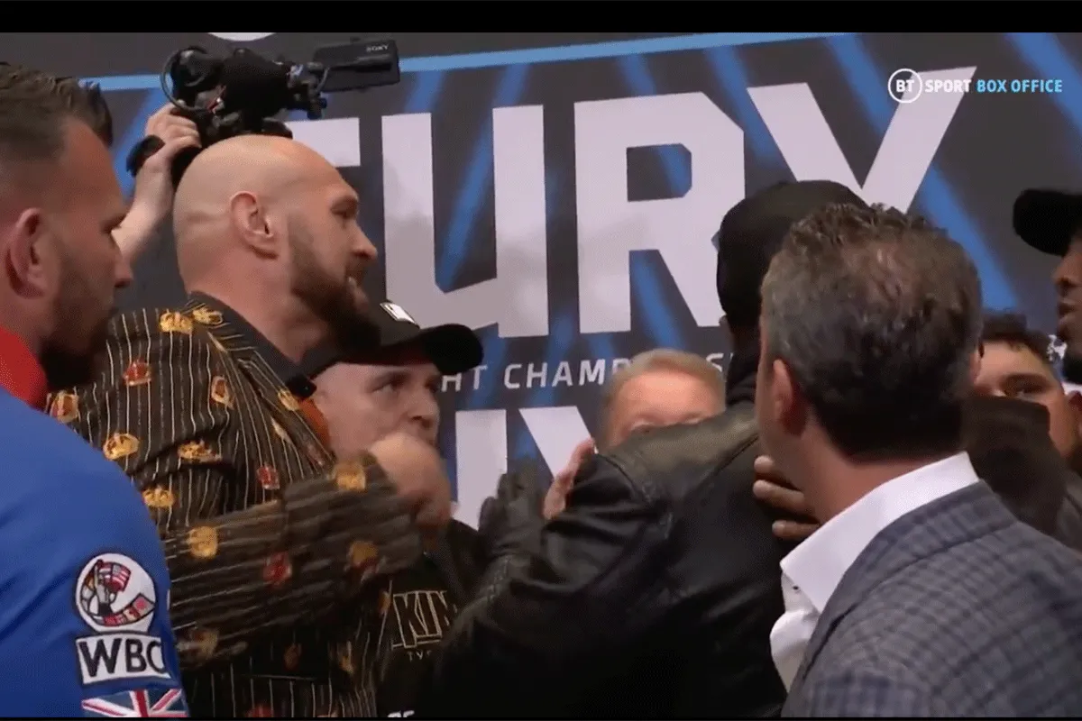 Fury en Whyte oog in oog: Tumult, chaos en meer.... (video)