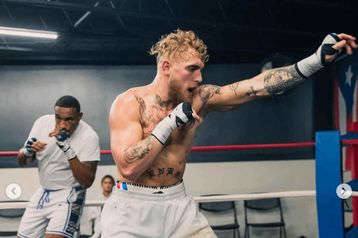 'Ik sla hem KO!' Bokskampioen Kovalev wil Jake Paul slopen