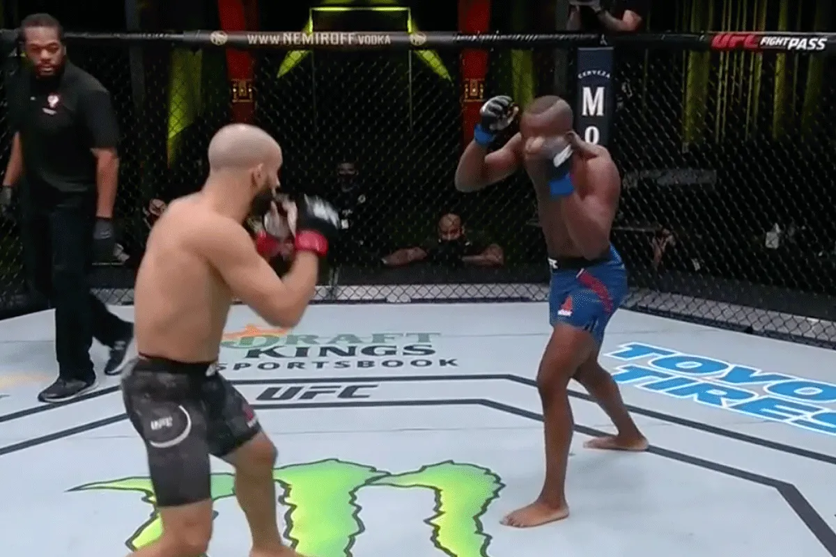 Ontslagen UFC-vechter: 'Deze leeuw heeft nog steeds honger'