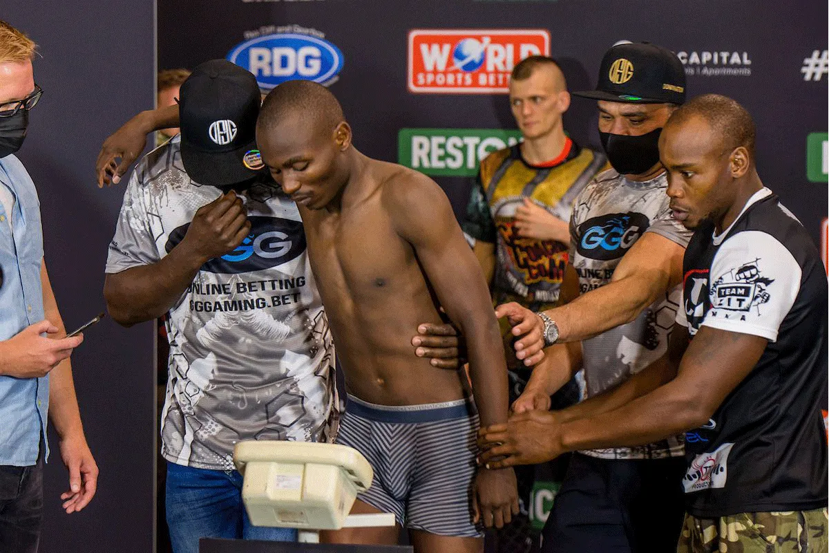 Neergestoken MMA-vechter wil alsnog vechten vanavond