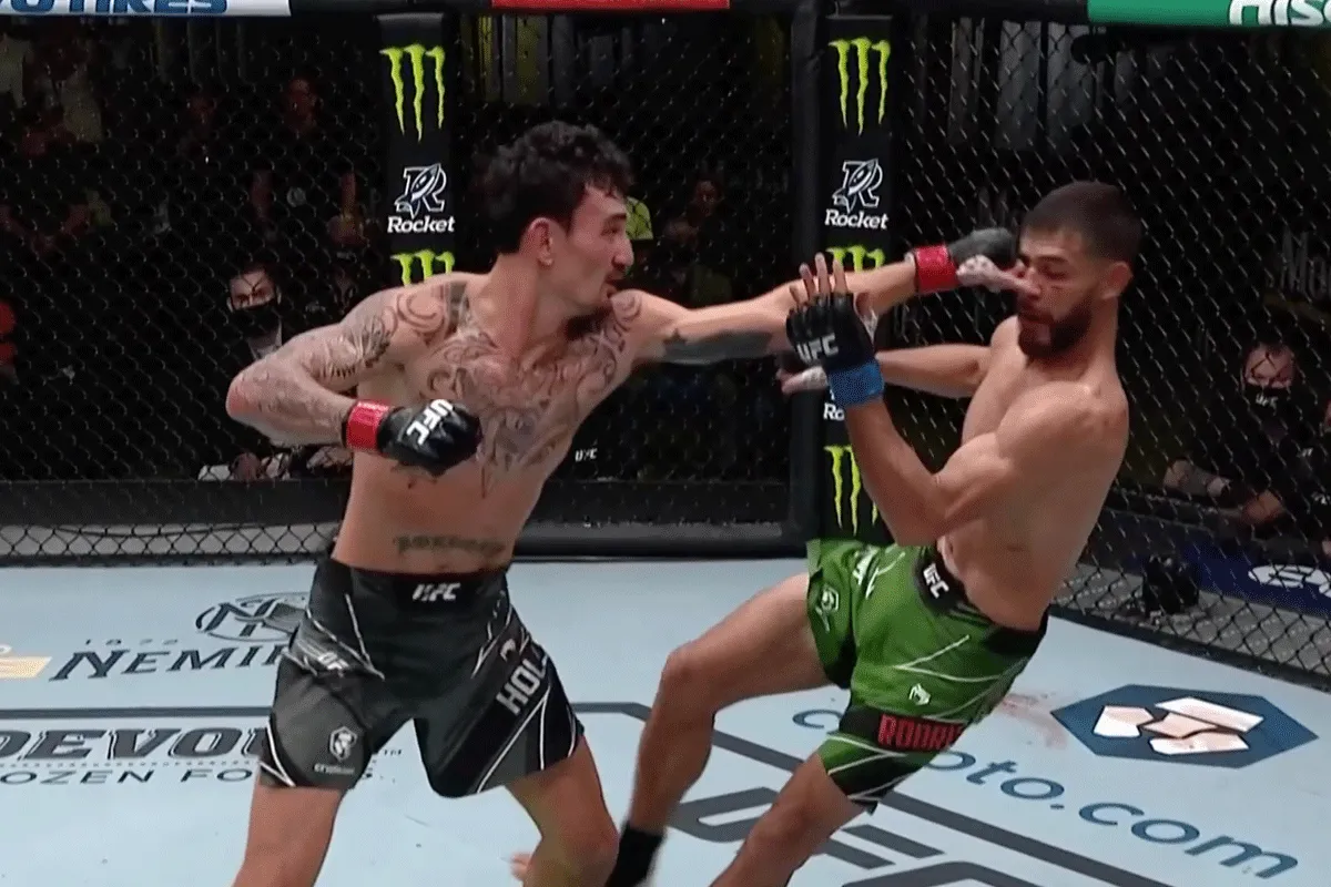 Slagveld! Holloway domineert Rodriguez in klassieker