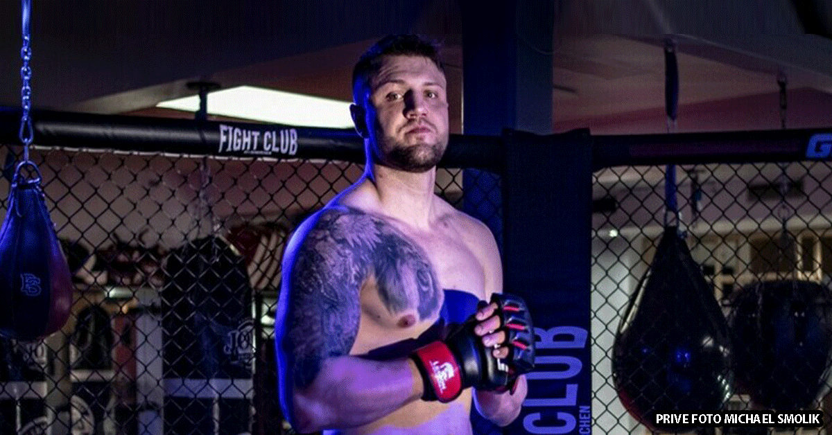 Duitse Rico Verhoeven "Smolik" mept rivaal 'KO' tijdens MMA-gevecht