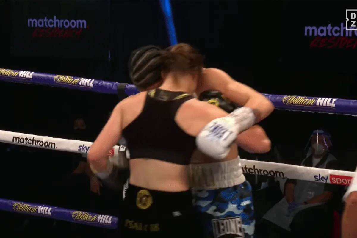 In elkaar geslagen bokser voor onbepaalde tijd geschorst