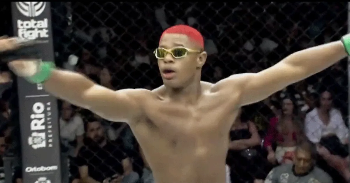 Snelle Planga én raar dansje na winnen kooigevecht! Kan het nog gekker?