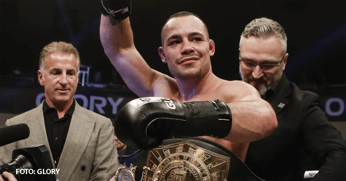 Glory kampioen Van Roosmalen stopt met kickboksen