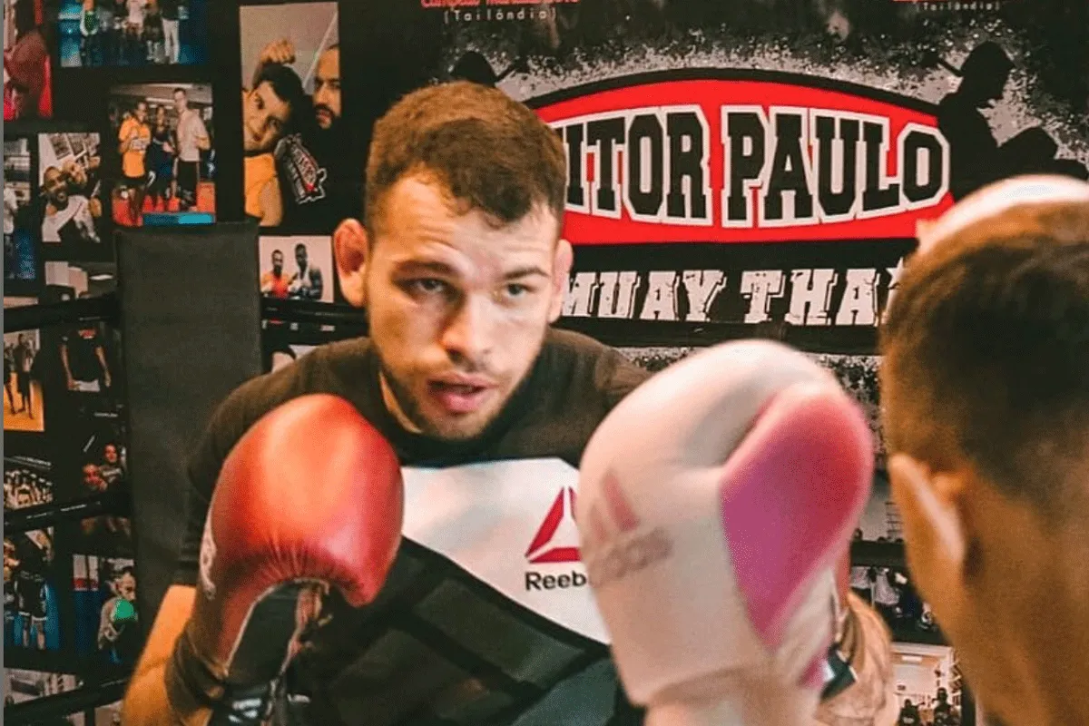 'Lopend wonder maakt rentree!' Hersenbloeding stopt MMA-vechter niet